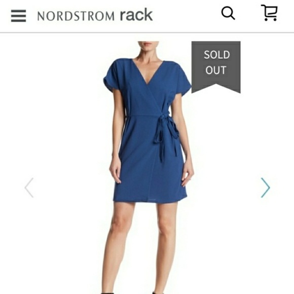 ❎SOLD❎Effortless Wrap Dress - Picture 4 of 5